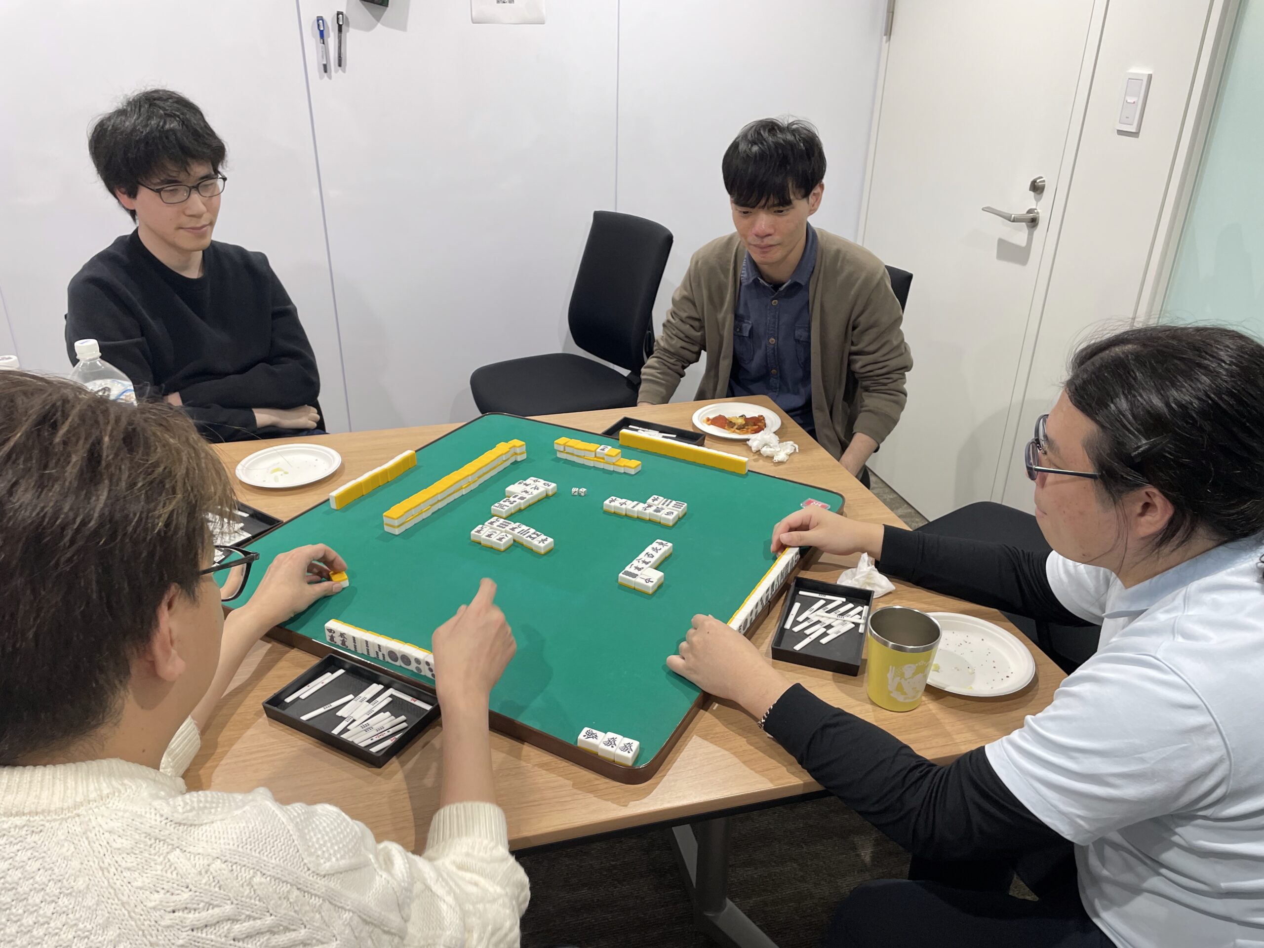 社内麻雀大会を開催しました。